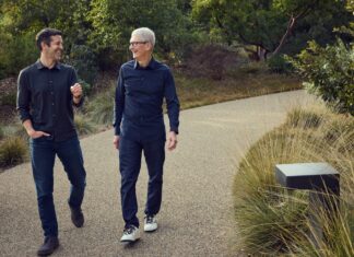 Tim Cook dejará de ser el CEO de Apple desde Septiembre. Lo sucederá John Ternus.